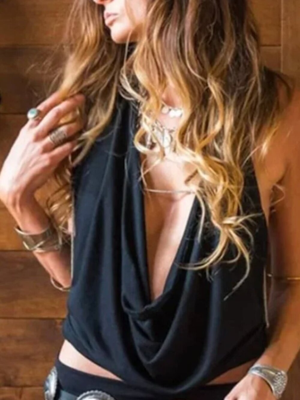 Black Temple Ro Cowl top size small